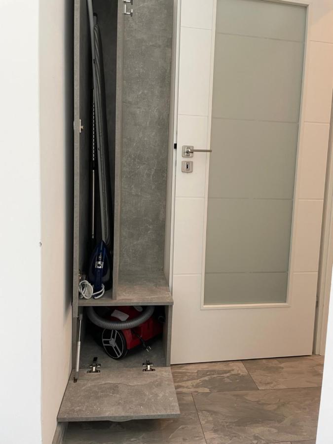 Cozy 2-Room Penthouse Lakeview W14 بوخارست المظهر الخارجي الصورة