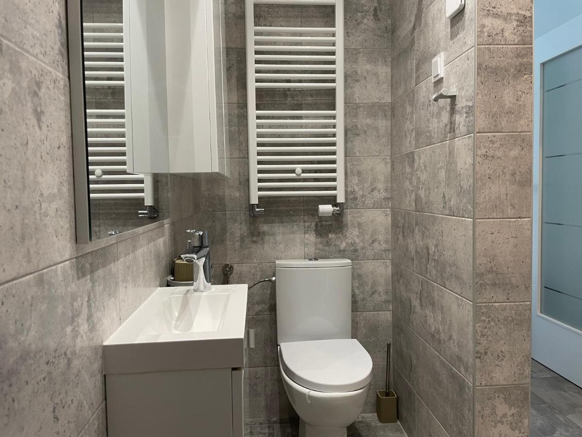 Cozy 2-Room Penthouse Lakeview W14 بوخارست المظهر الخارجي الصورة